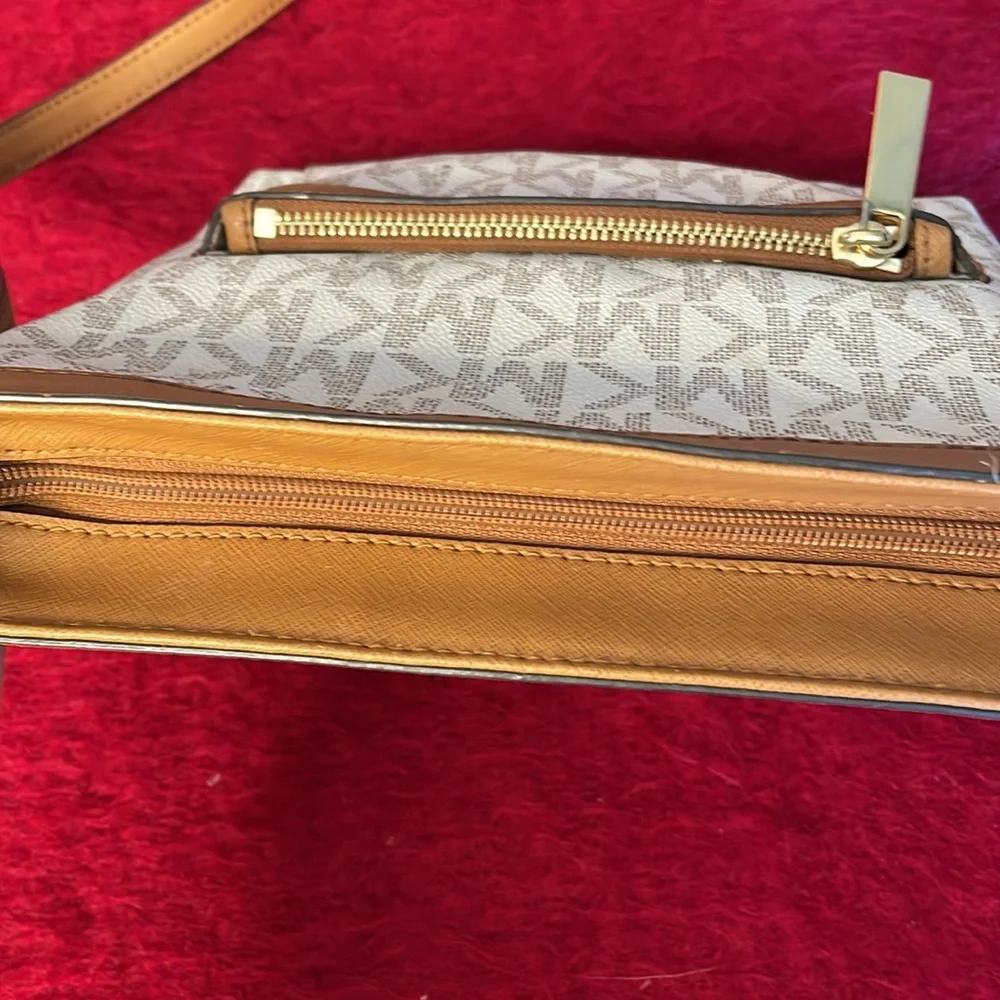 MICHAEL KORS SIGNATURE MK MEDIUM SIZE MORGAN MESSENGER CROSSBODY BAG VANILLA